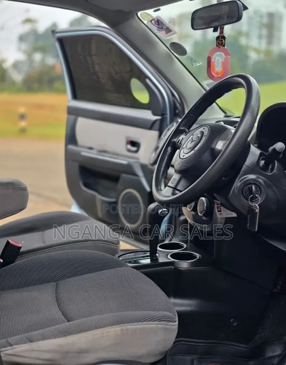Mazda Verisa 2008 Blue