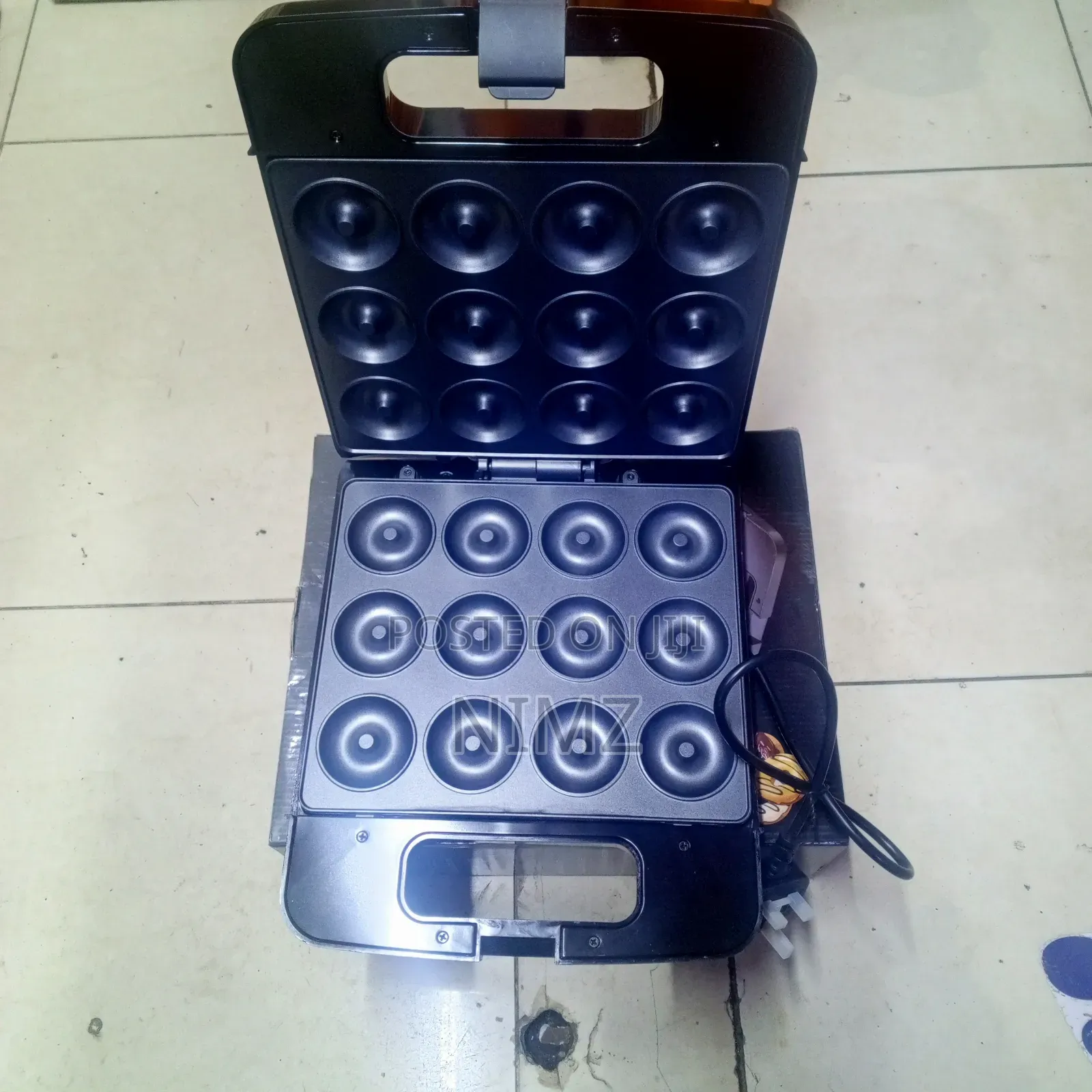 12pcs Donut Maker Machine