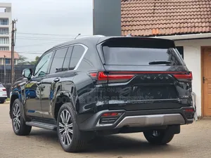 Lexus LX 600 2023 Black