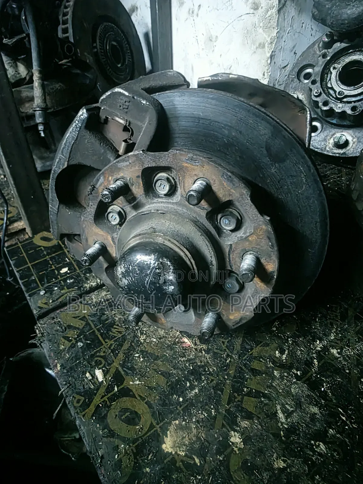 Toyota Dyna Front Disk /Hub
