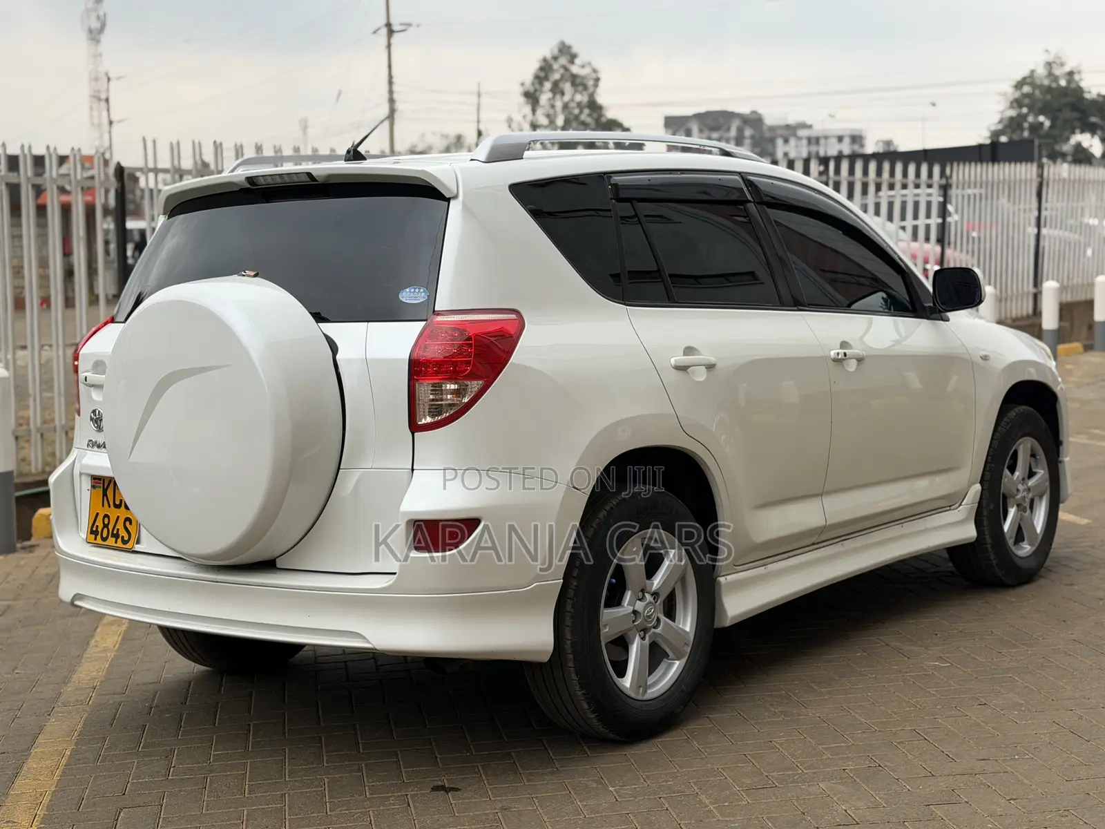 Toyota RAV4 2.4 2008 White