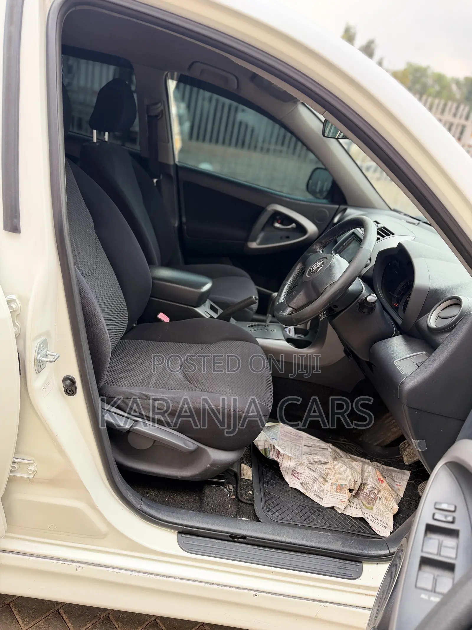 Toyota RAV4 2.4 2008 White