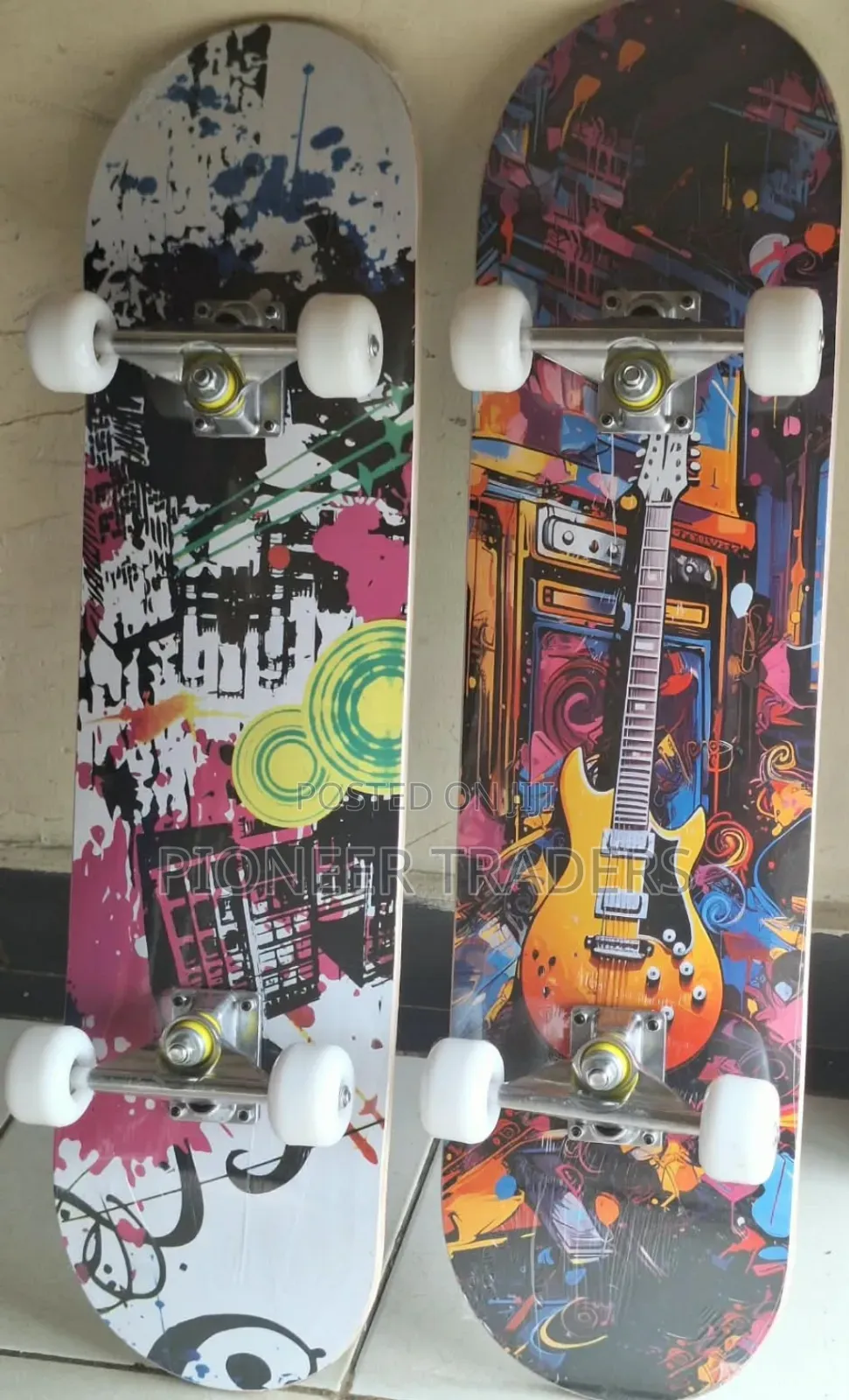 Adult Skateboard With Rubber Wheel