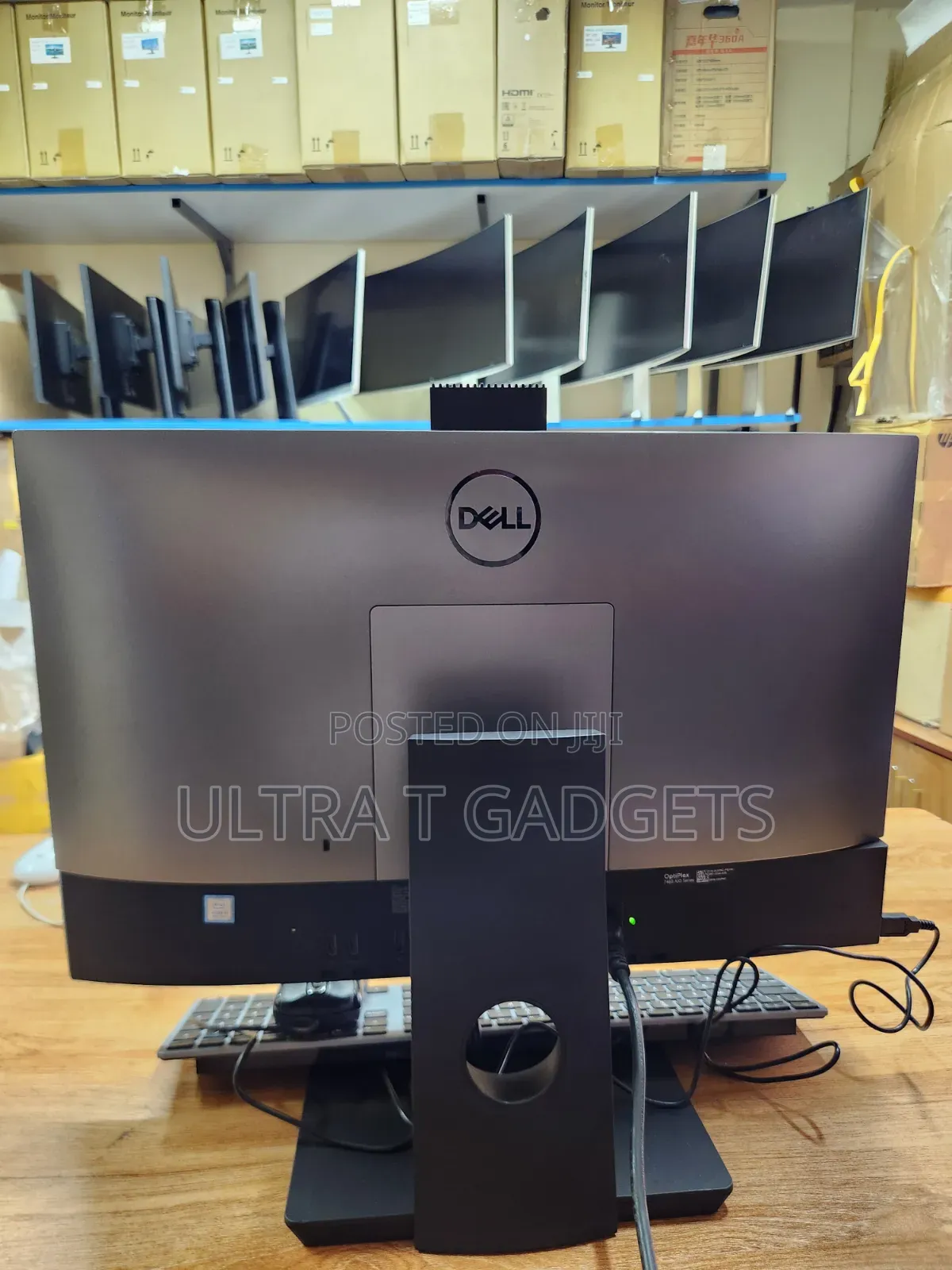 Desktop Computer Dell OptiPlex 7460 8GB Intel Core i7 SSD 256GB