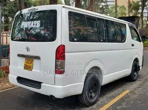 Toyota HiAce 2013 White