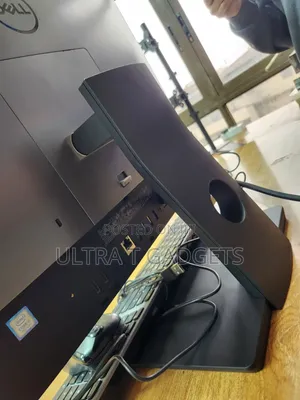 Desktop Computer Dell OptiPlex 7460 8GB Intel Core i7 SSD 256GB