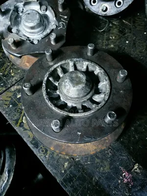 Isuzu Elf Disk Plate/Hub