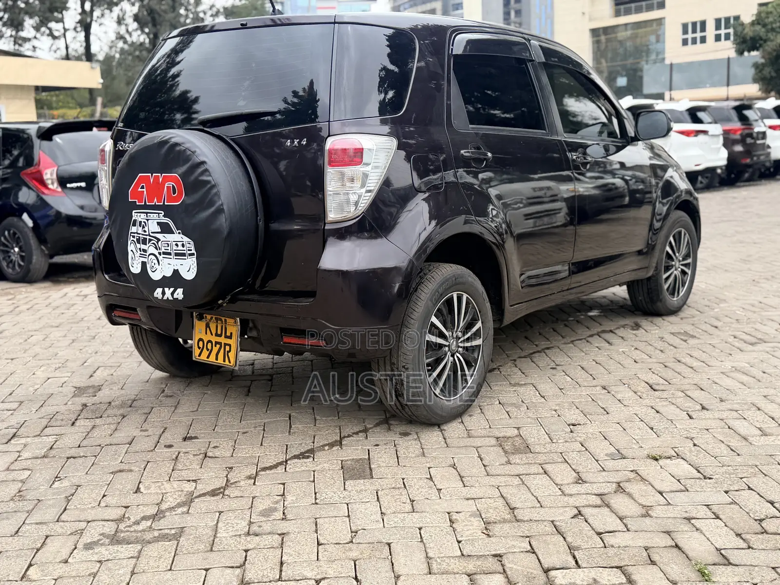 Toyota Rush 2015 Brown