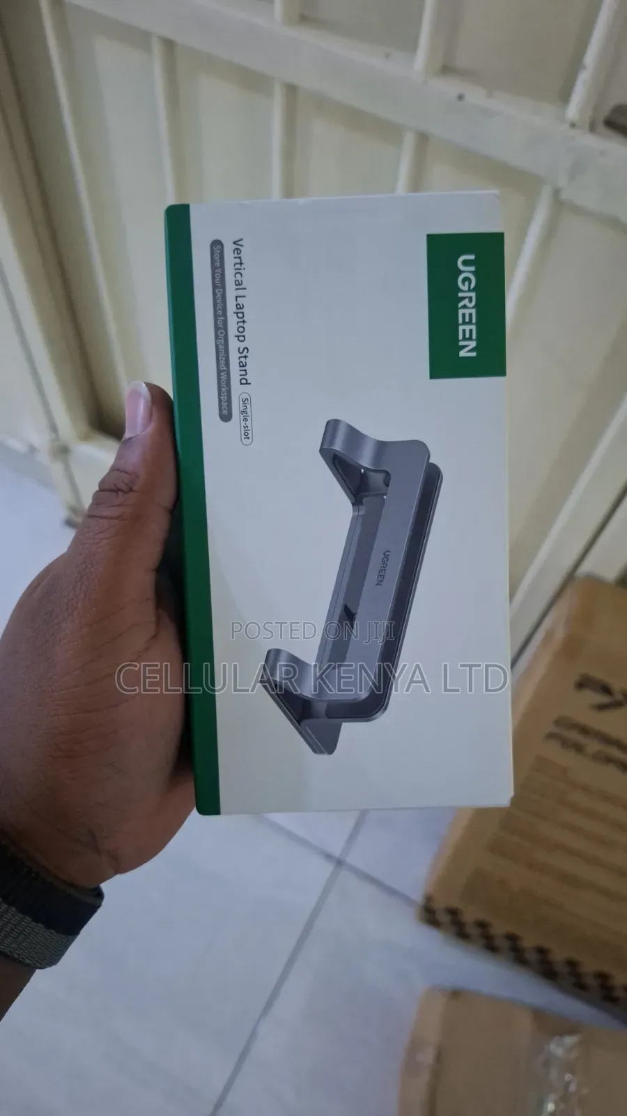 UGREEN Vertical Laptop Stand Single