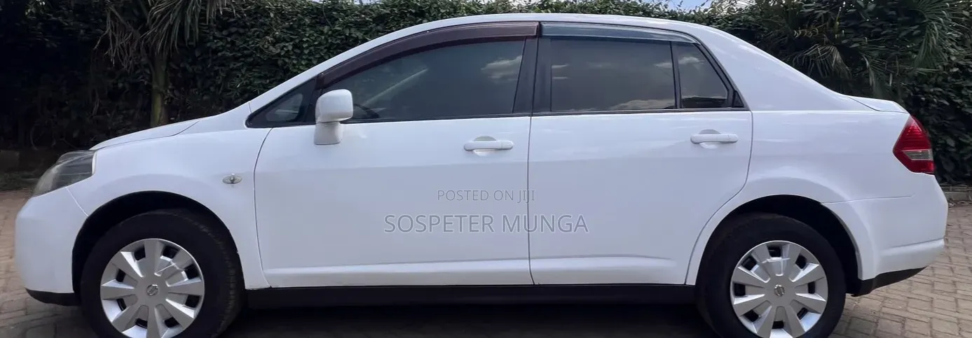 Nissan Tiida 2009 White