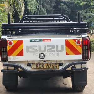 Isuzu D-MAX 2019 White