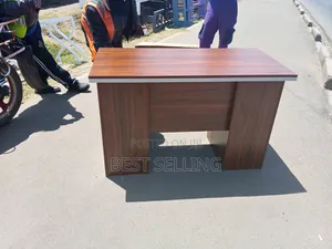 Simple Modern Executive Office Desk 1.2 MTRS