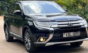 Mitsubishi Outlander 2016 Black