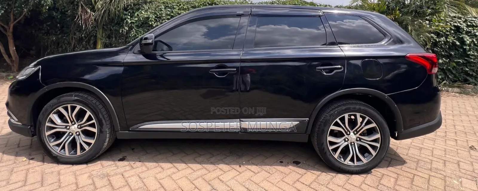 Mitsubishi Outlander 2016 Black