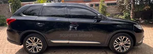 Mitsubishi Outlander 2016 Black