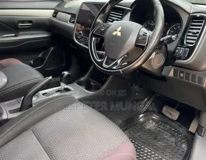 Mitsubishi Outlander 2016 Black