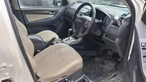 Isuzu MU-X 2015 White