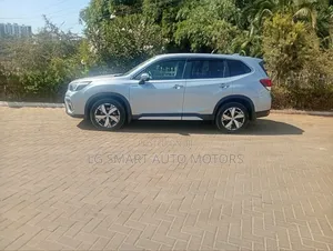 Subaru Forester 2018 Silver