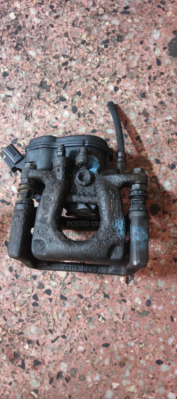 Rear Caliper Mazda Axela - thumbnail 2