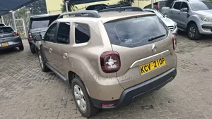 Renault Duster 2018 Gold