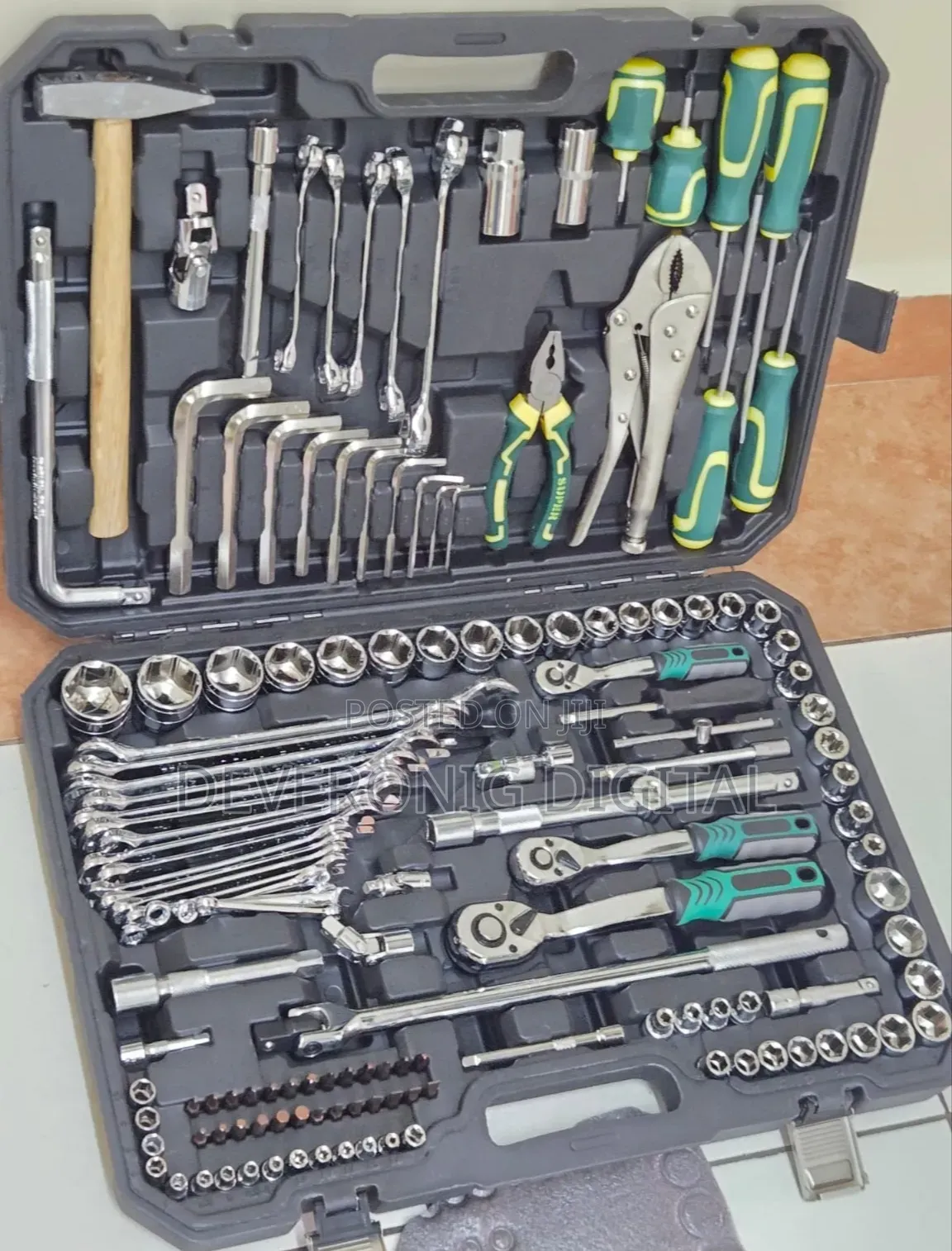 142pcs Mechanical Toolbox