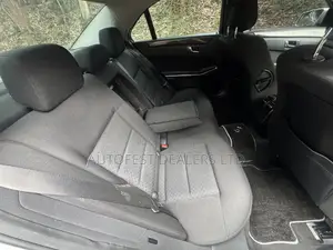 Mercedes-Benz E350 Base 4dr Sedan RWD (3.5L 6cyl 7A) 2010 Silver