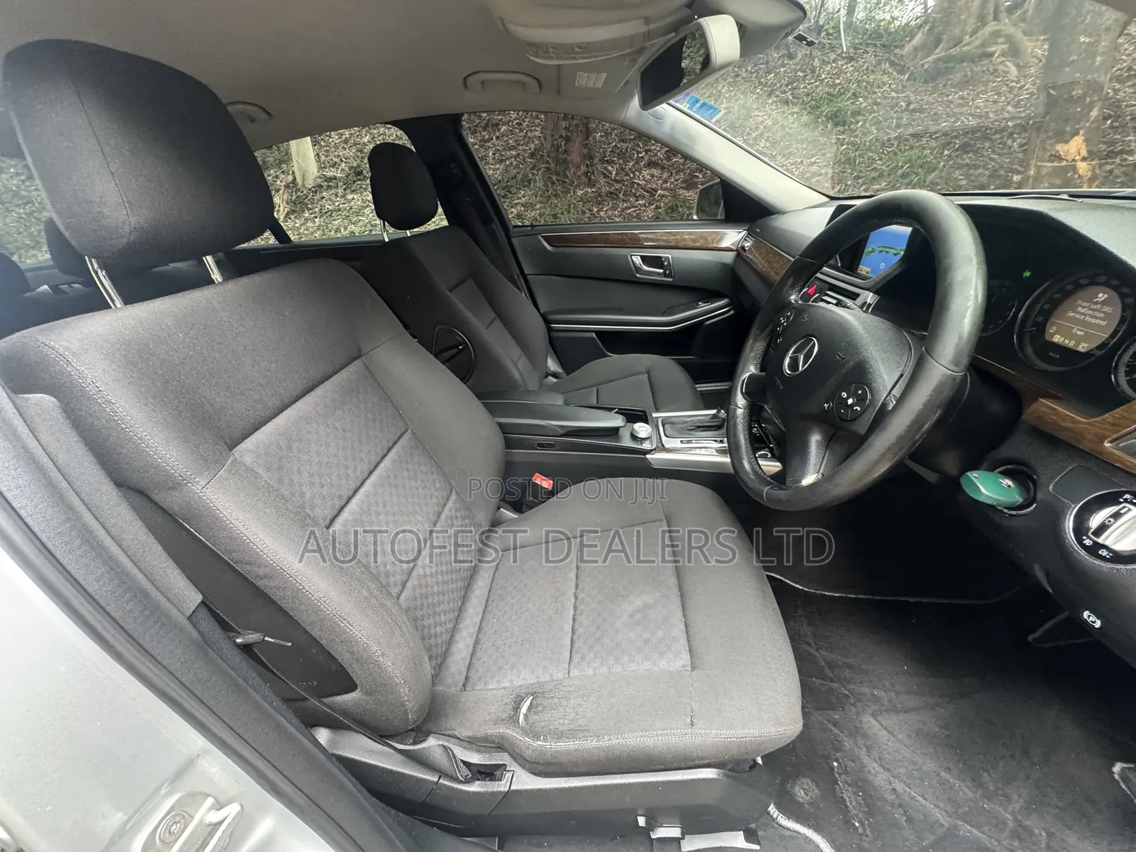 Mercedes-Benz E350 Base 4dr Sedan RWD (3.5L 6cyl 7A) 2010 Silver
