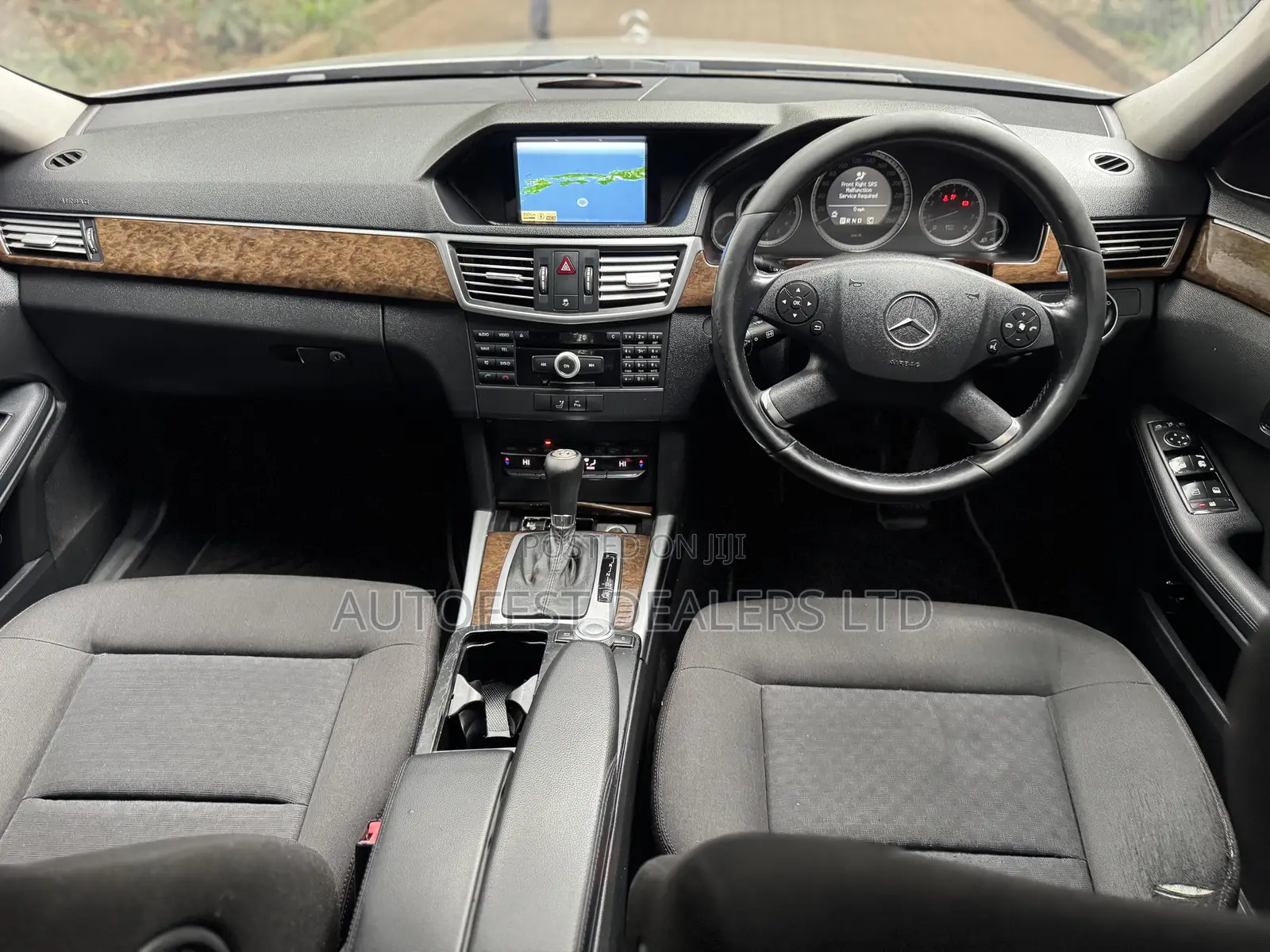 Mercedes-Benz E350 Base 4dr Sedan RWD (3.5L 6cyl 7A) 2010 Silver