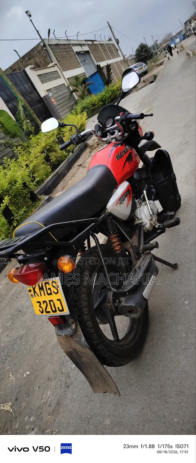 Bajaj Boxer 150 UG 2026 Red