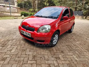 Toyota Vitz 1.0 FWD 5dr 2004 Red