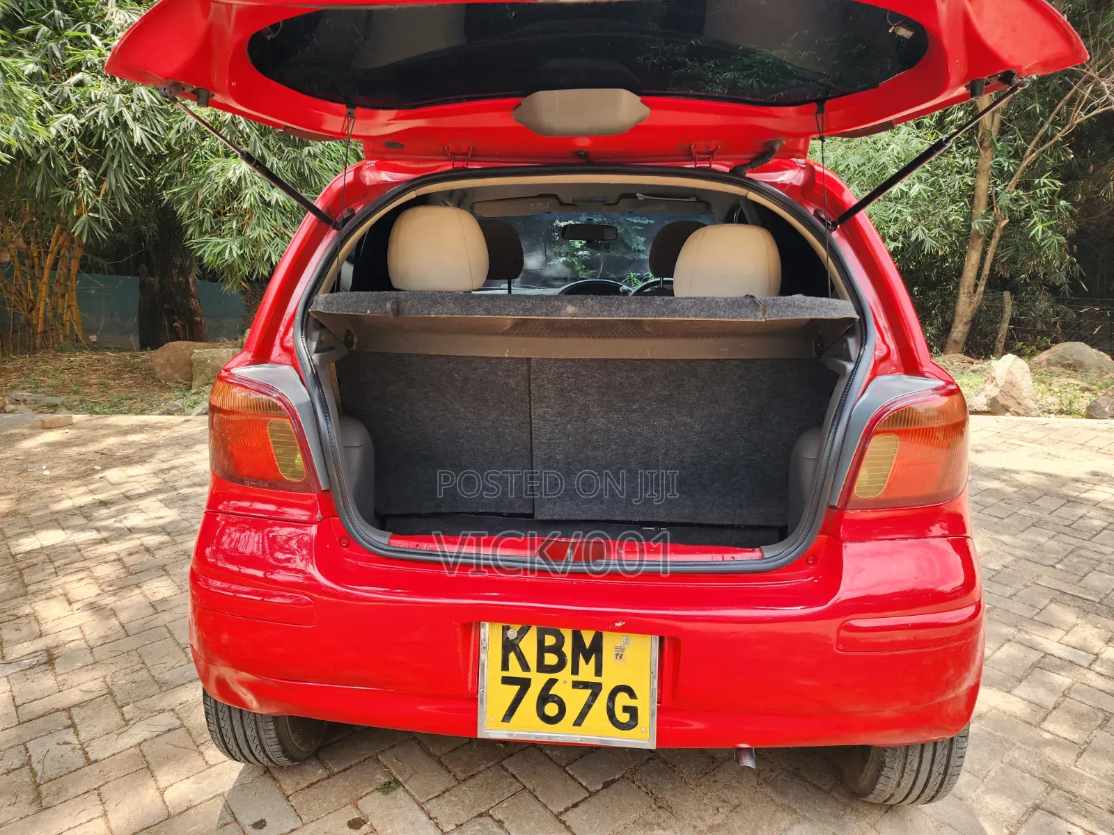 Toyota Vitz 1.0 FWD 5dr 2004 Red