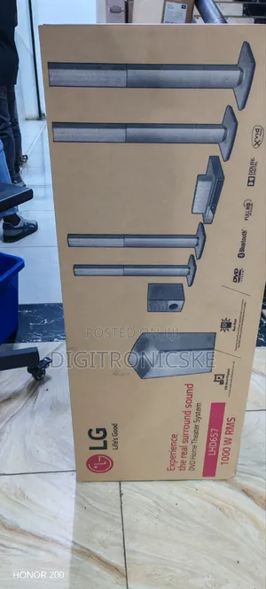 LG Lhd657 4 Tallboys 5.1ch Hometheatre 1000watts