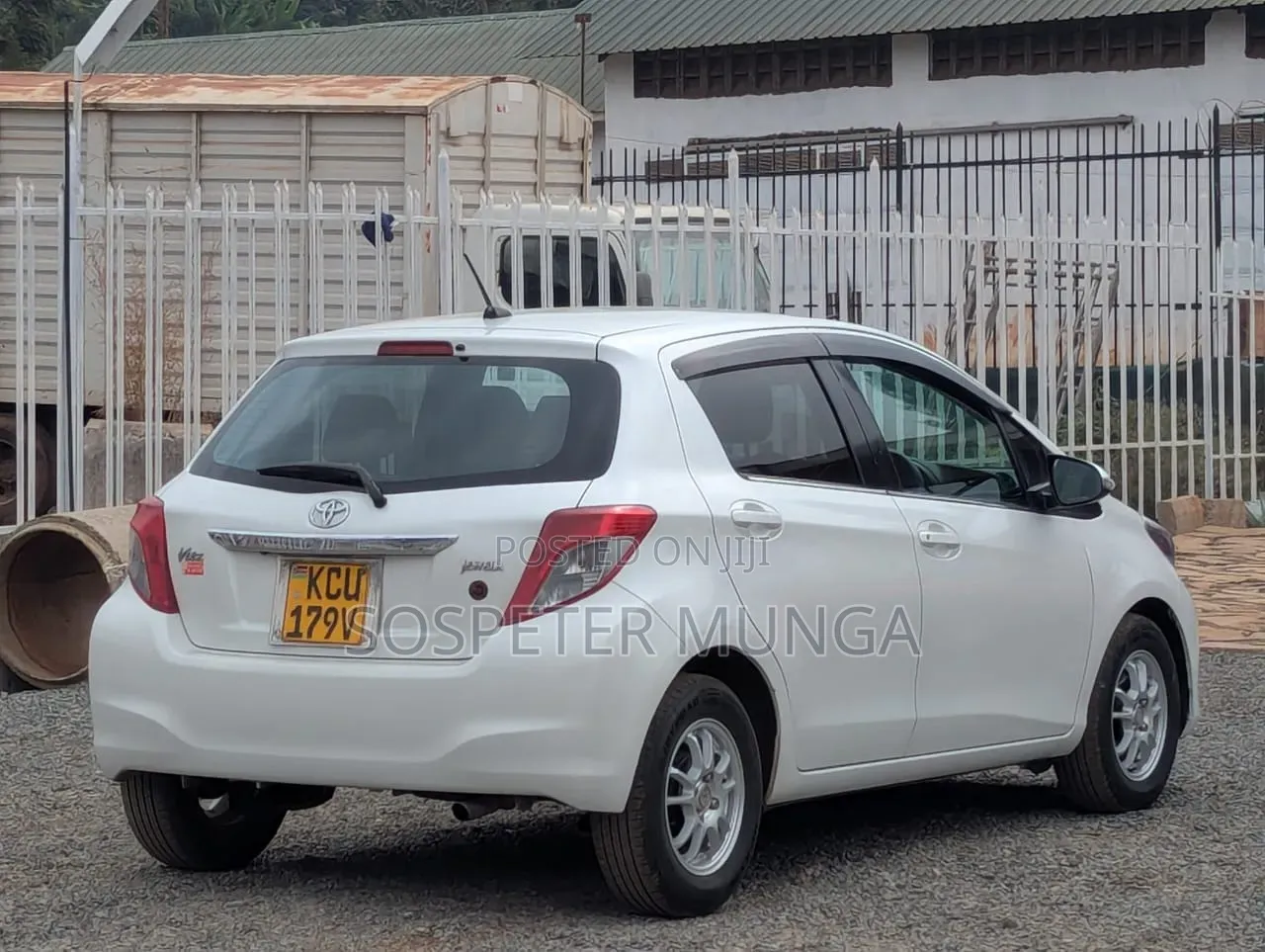Toyota Vitz 2012 White