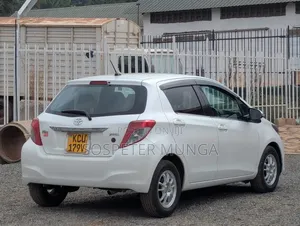 Toyota Vitz 2012 White
