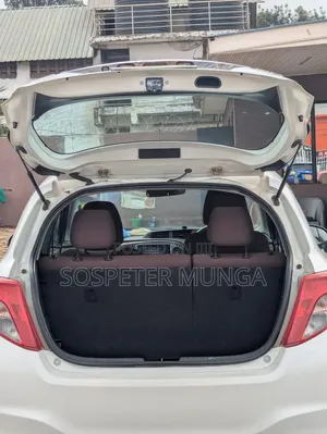 Toyota Vitz 2012 White