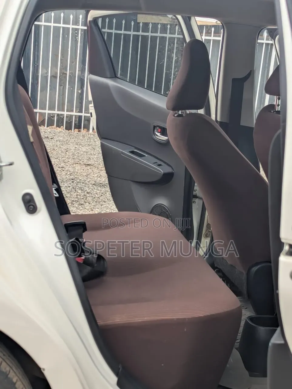 Toyota Vitz 2012 White