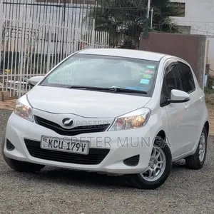 Toyota Vitz 2012 White