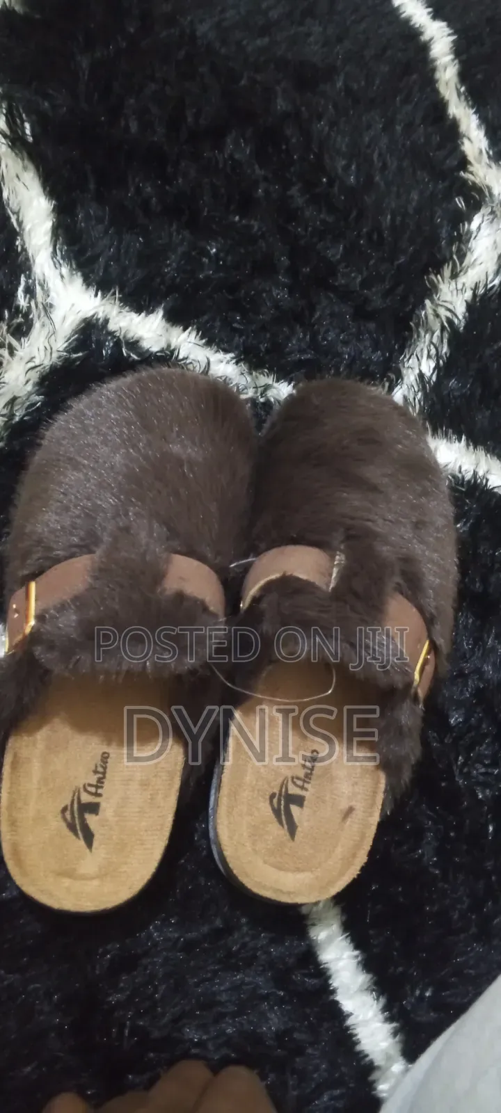 Fluffy Clogs