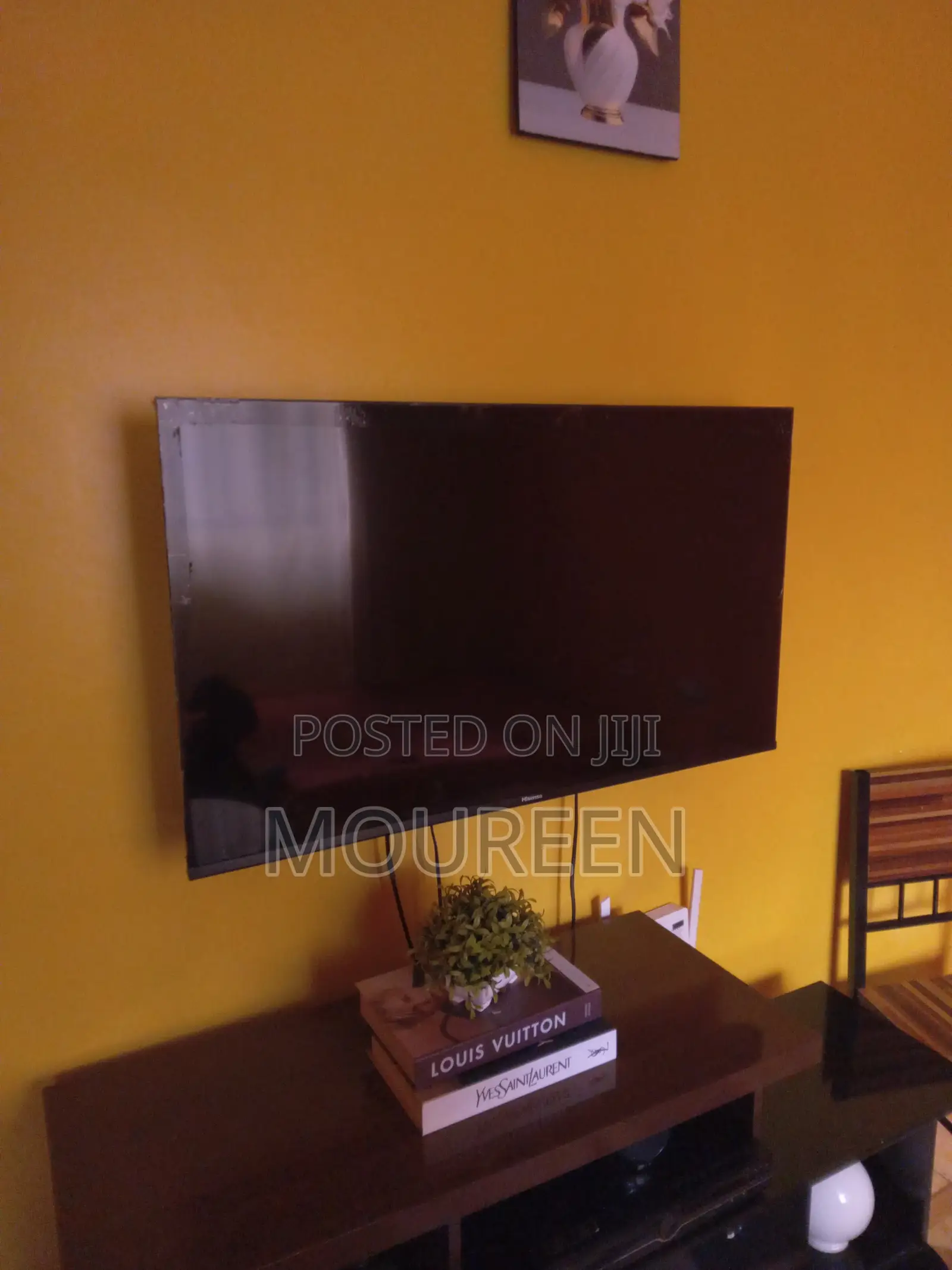 Hisense TV 43inch Frameless