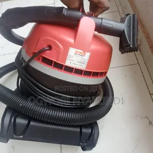 Von Hotpoint Dry Canister Vacuum Cleaner