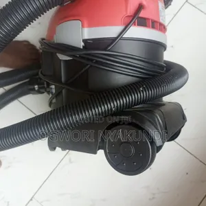 Von Hotpoint Dry Canister Vacuum Cleaner