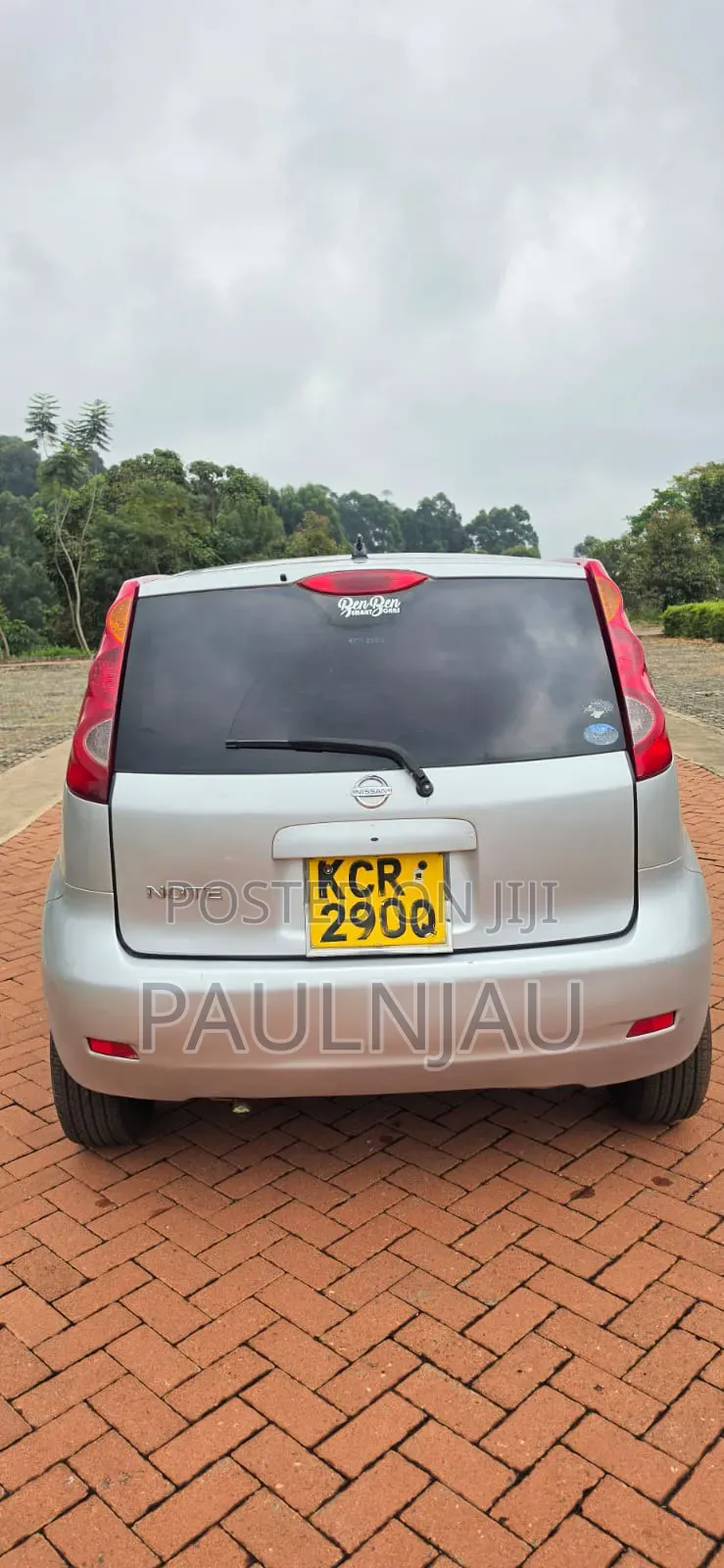 Nissan Note 2011 Silver