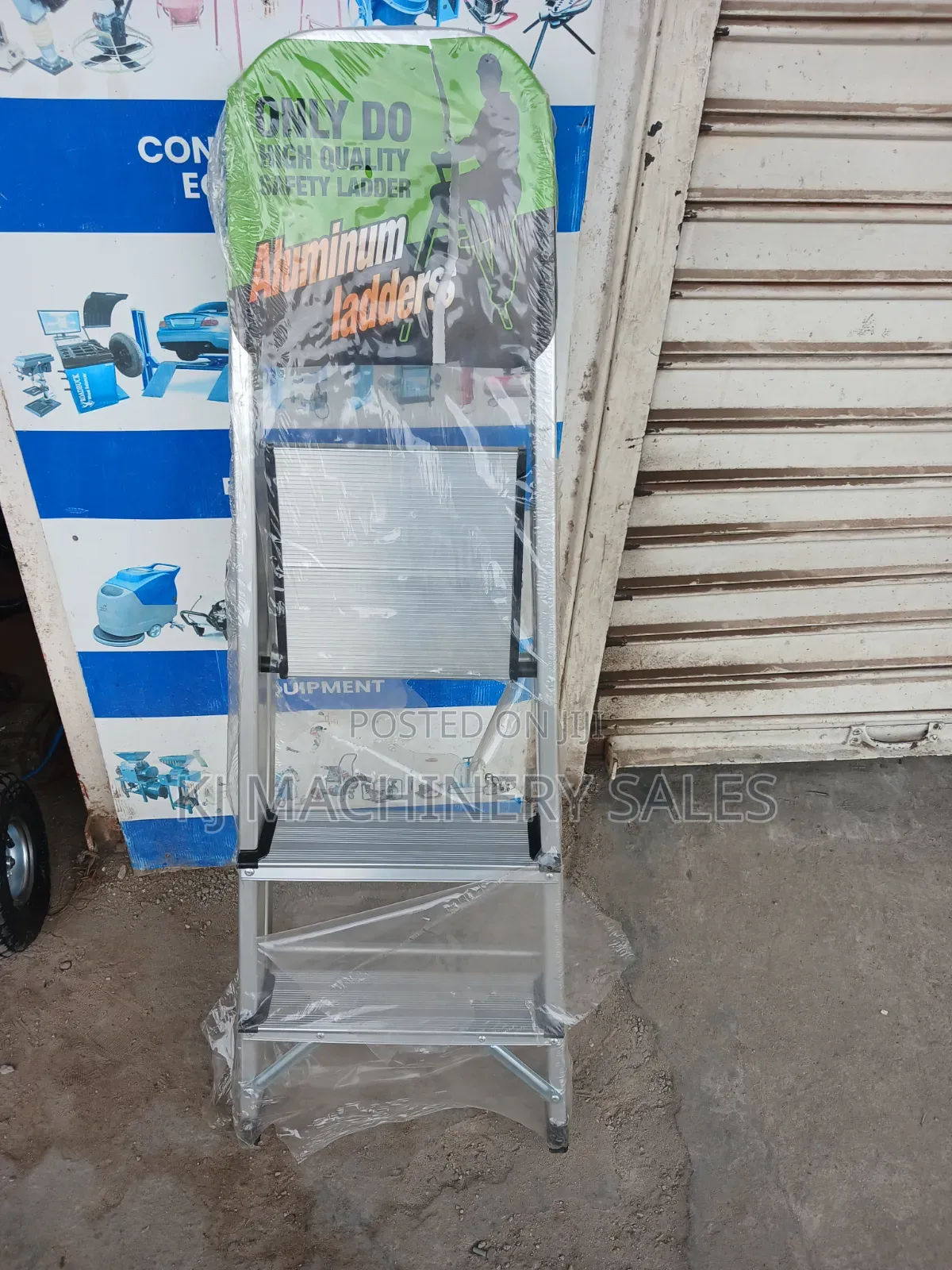 Heavy Duty Aluminium Step Ladder – Foldable