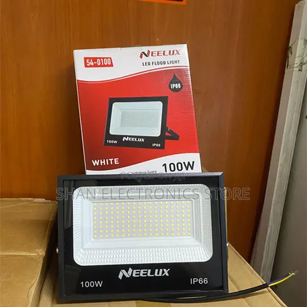 Outside Ultra-Bright Energy Saving 100W LED Flood Light - IP66