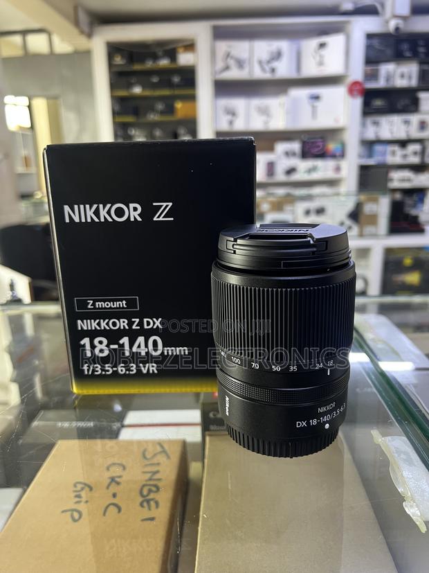 Nikon Nikkor Z DX 18-140mm F/3.5-6.3 VR Lens - thumbnail 3