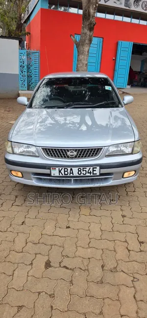Nissan FB15 2002 Silver