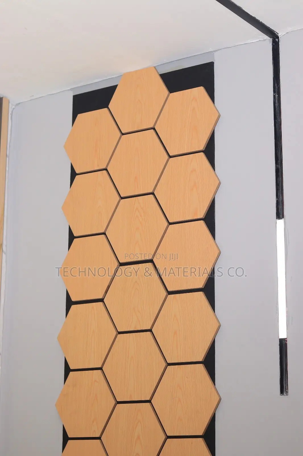 Feature Panel -Honeycomb Design