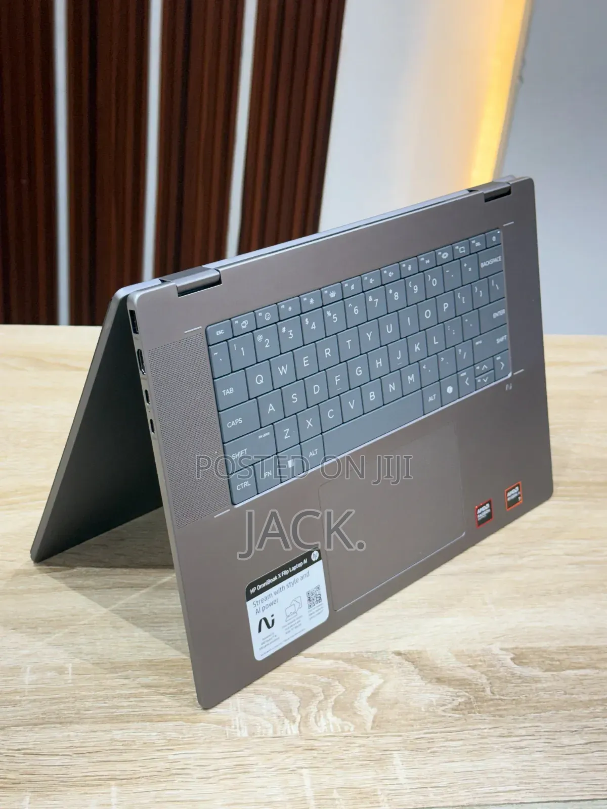 Laptop HP OmniBook X Flip 16" 24GB AMD Ryzen 7 SSD 1T