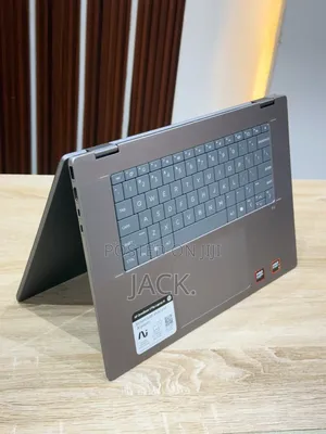 Laptop HP OmniBook X Flip 16" 24GB AMD Ryzen 7 SSD 1T