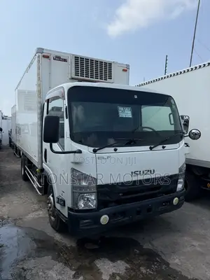 ISUZU Refrigerator Truck
